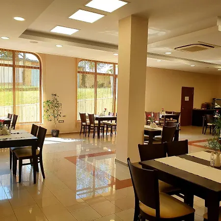 Hotel C Comfort & Wellness 3*