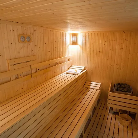 Отель C Comfort & Wellness 3*