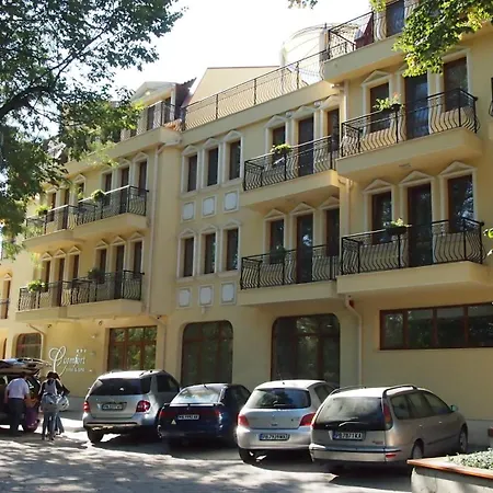 C Comfort & Wellness ホテル 3*